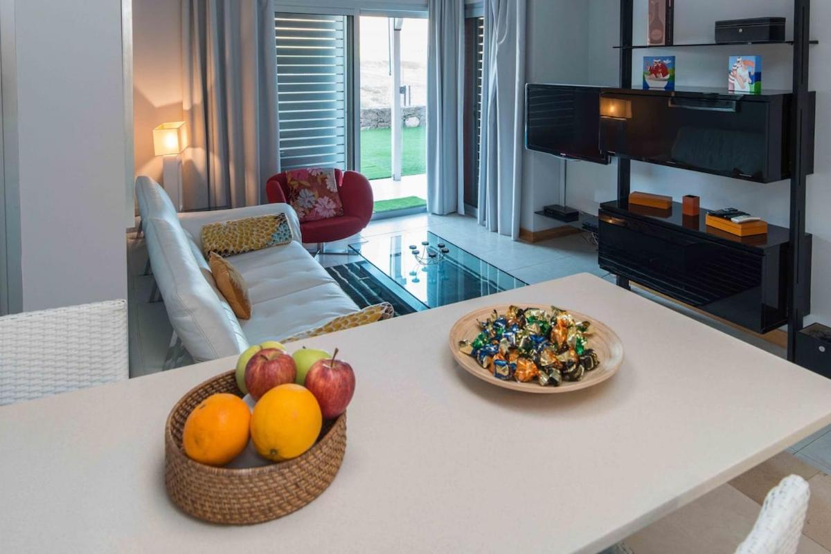 Lightbooking Piscina Privada Salobre Golf San Bartolomé المظهر الخارجي الصورة